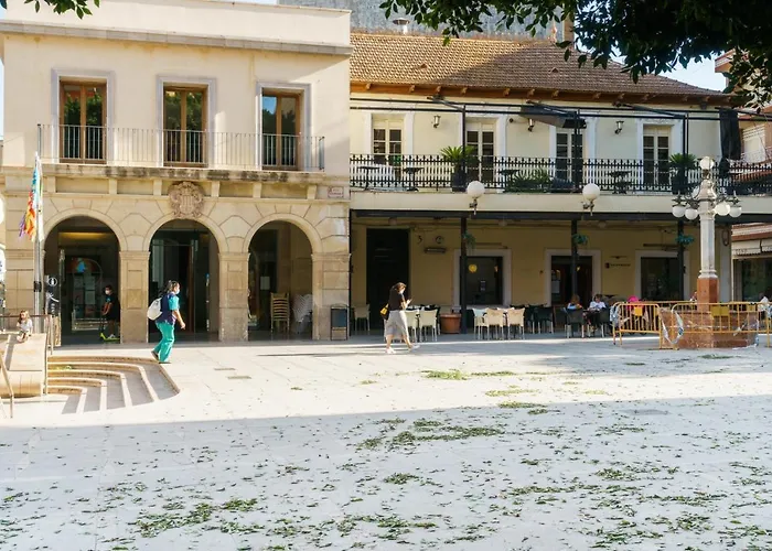 Hostal Casa Antonio by Vivere Stays Alicante